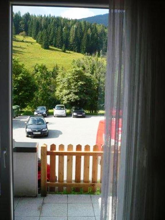 Ferienwohnungen Fryba Bad Kleinkirchheim Δωμάτιο φωτογραφία